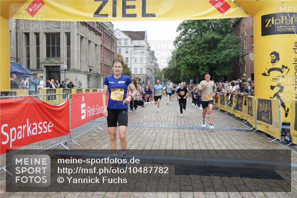 13.09.2026 - Kiel Lauf Yannick Fuchs http://msf.ph/oto/10487782 13.09.2026 10:30:47 Ziel 1574, 1726, 5268, 5745, 6291, 8862, 9866, 9868, 10368, 11237, 12566, 314, 457, 556, 629, 1203, 1454, 1734, 2149, 2379, 2441, 2756, 2762, 4287, 4438, 4471, 4477, 4837, 5384, 5592, 5745, 5967, 7691, 7703, 7818, 7844, 8122, 9060, 9644, 9669, 10019, 10129, 10368, 11237, 11781, 12491, 419, 967, 1187, 3298, 4933, 5612, 6450, 9919, 10543, 11040, 11669, 563, 4837, 5082, 5575, 7152, 7691, 7818, 8582, 9644 meine-sportfotos.de
