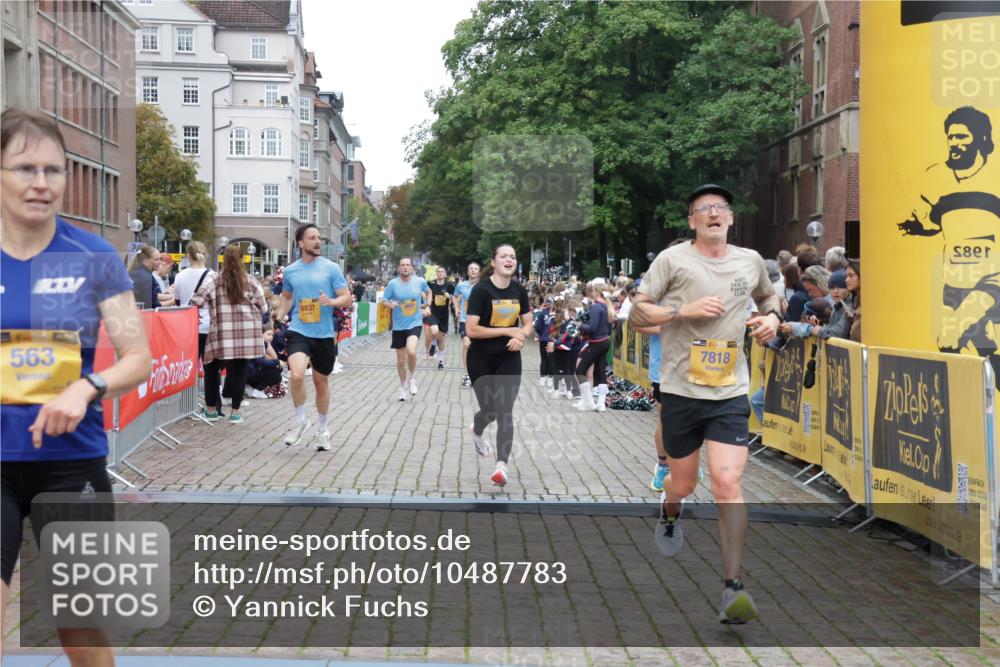 13.09.2026 - Kiel Lauf Yannick Fuchs http://msf.ph/oto/10487783 13.09.2026 10:30:48 Ziel 1574, 1726, 5268, 6291, 8862, 9866, 9868, 10543, 12566, 314, 457, 556, 629, 1203, 1454, 1734, 2149, 2379, 2441, 2756, 2762, 4287, 4438, 4471, 4477, 4837, 5384, 5592, 5745, 5967, 7691, 7703, 7844, 8122, 9060, 9644, 9669, 10019, 10129, 10368, 11237, 11781, 12491, 419, 967, 1187, 3298, 4933, 5612, 6450, 9919, 11040, 11669, 556, 563, 4837, 5082, 7152, 7691, 7818, 8582, 9644, 9669 meine-sportfotos.de
