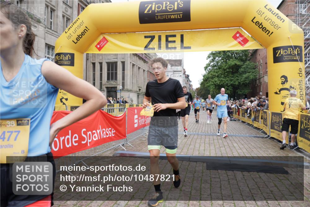 13.09.2026 - Kiel Lauf Yannick Fuchs http://msf.ph/oto/10487821 13.09.2026 10:30:58 Ziel 419, 967, 1187, 1574, 1726, 3298, 4933, 6450, 9919, 10543, 11040, 11669, 12566, 314, 457, 629, 1203, 1454, 1734, 2149, 2379, 2441, 2756, 4287, 4438, 5268, 5384, 5592, 5745, 5967, 6291, 7703, 7844, 8122, 8862, 9060, 9866, 9868, 10368, 11237, 227, 1834, 2256, 4771, 5035, 5251, 5612, 7024, 7330, 10780, 556, 1454, 1734, 2762, 4438, 4471, 4477, 5384, 8122, 9669, 10019, 10129, 11781, 12491 meine-sportfotos.de
