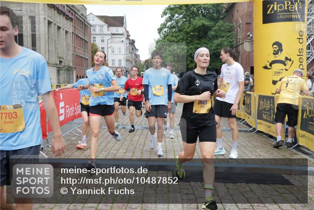 13.09.2026 - Kiel Lauf Yannick Fuchs http://msf.ph/oto/10487852 13.09.2026 10:31:10 Ziel 419, 967, 1187, 1834, 2256, 4771, 5035, 5251, 5612, 7024, 7330, 10780, 11040, 11669, 419, 457, 1574, 1726, 3298, 4287, 4933, 5268, 5592, 5745, 6291, 6450, 8862, 9866, 9868, 9919, 10368, 10543, 11040, 11237, 12566, 227, 1196, 3231, 3727, 4446, 5813, 7335, 7402, 7834, 7863, 8496, 11329, 314, 457, 629, 1203, 2149, 2379, 2441, 2756, 4287, 5592, 5745, 5967, 7703, 9060, 10368, 11237 meine-sportfotos.de