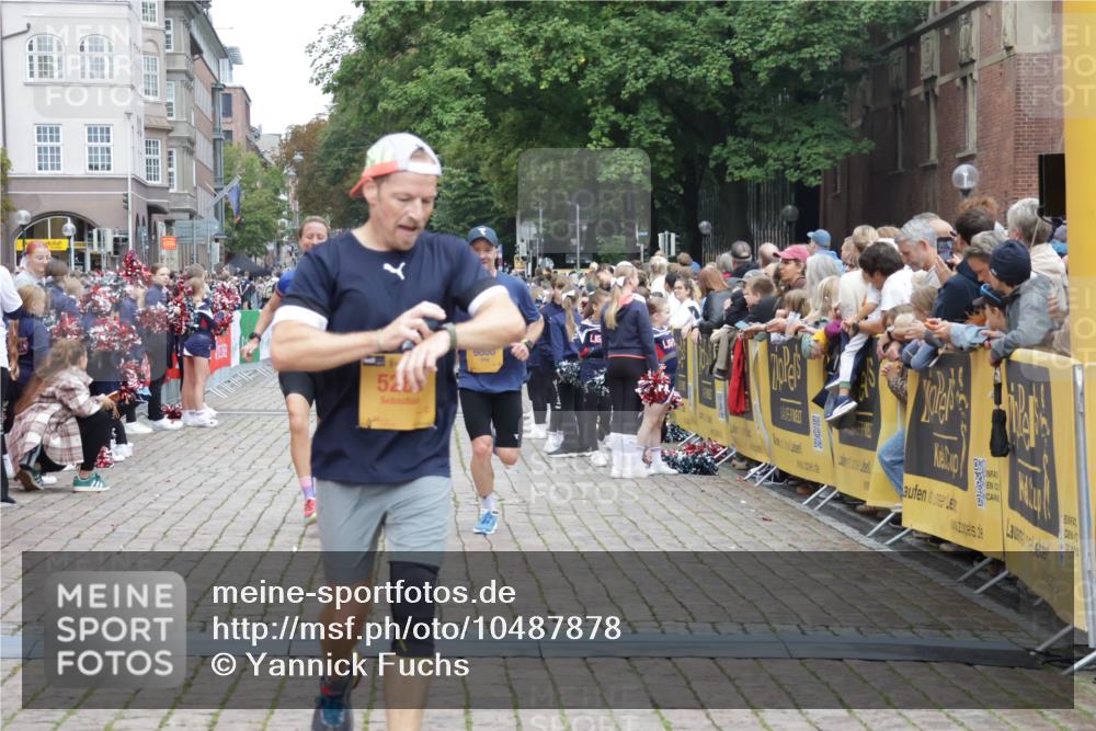 13.09.2026 - Kiel Lauf Yannick Fuchs http://msf.ph/oto/10487878 13.09.2026 10:31:20 Ziel 227, 1834, 2256, 3727, 4446, 4771, 5035, 5251, 5813, 7024, 7330, 7335, 7402, 7834, 7863, 8496, 10780, 11329, 419, 967, 1187, 1574, 1726, 3298, 4933, 5268, 5612, 6450, 9866, 9868, 9919, 10543, 11040, 11669, 12566, 866, 1076, 1196, 1300, 3231, 4234, 5071, 5991, 7476, 7749, 8645, 8761, 9225, 10489, 12361, 5268, 6291, 8862, 9866, 9868 meine-sportfotos.de