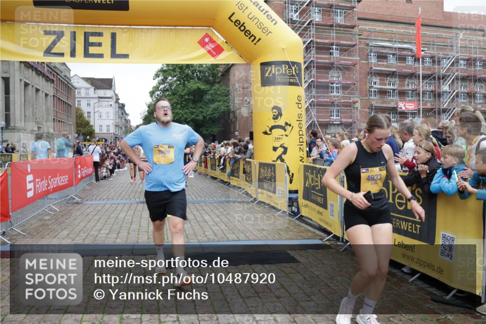 13.09.2026 - Kiel Lauf Yannick Fuchs http://msf.ph/oto/10487920 13.09.2026 10:31:33 Ziel 866, 1076, 1196, 1300, 3231, 3727, 4234, 5813, 5991, 7335, 7476, 7749, 8645, 8761, 9225, 10489, 12361, 227, 419, 967, 1187, 1834, 2256, 4446, 4771, 5035, 5251, 5612, 7024, 7330, 7402, 7834, 7863, 8496, 9919, 10780, 11040, 11329, 11669, 900, 1626, 1981, 4616, 5071, 5134, 5868, 5870, 6045, 6220, 6985, 7375, 8531, 8837, 9438, 10768, 11193, 12028, 12058, 419, 1187, 1574, 3298, 4933, 6450, 9919, 10543, 11040, 11669 meine-sportfotos.de