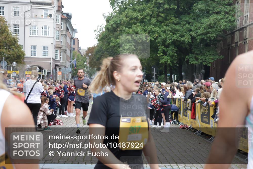 13.09.2026 - Kiel Lauf Yannick Fuchs http://msf.ph/oto/10487924 13.09.2026 10:31:40 Ziel 866, 900, 1076, 1196, 1300, 1626, 1981, 4234, 4616, 5071, 5868, 5870, 5991, 6045, 6220, 7476, 7749, 8531, 8645, 8761, 9225, 10489, 12361, 227, 1196, 1834, 2256, 3231, 3727, 4446, 4771, 5035, 5251, 5612, 5813, 7024, 7330, 7335, 7402, 7834, 7863, 8496, 10780, 11329, 577, 1403, 1406, 2389, 4816, 4900, 5134, 6985, 7375, 8837, 8958, 9438, 10768, 11193, 12024, 12028, 12058, 419, 967, 1187, 5612, 9919, 11040, 11669 meine-sportfotos.de