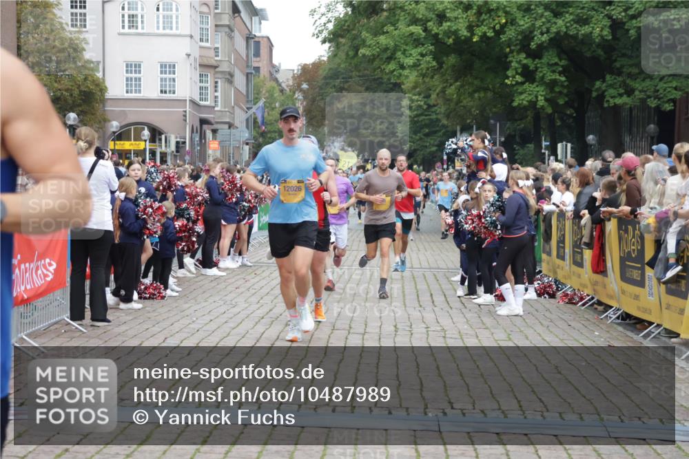 13.09.2026 - Kiel Lauf Yannick Fuchs http://msf.ph/oto/10487989 13.09.2026 10:32:03 Ziel 153, 520, 577, 1239, 1403, 1406, 2389, 2990, 4816, 4900, 4903, 5965, 8465, 8958, 11722, 11927, 11975, 12024, 12058, 12127, 866, 900, 1076, 1196, 1300, 1626, 1981, 4234, 4616, 5071, 5134, 5868, 5870, 5991, 6045, 6220, 6985, 7375, 7476, 7749, 8531, 8645, 8761, 8837, 9225, 9438, 10489, 10768, 11193, 12028, 12058, 12361, 524, 2716, 3353, 3570, 3923, 4079, 7790, 8376, 8489, 8878, 10087, 10981, 11416, 11451, 11612, 12761, 1196, 3231, 3727, 4446, 7834, 8496 meine-sportfotos.de