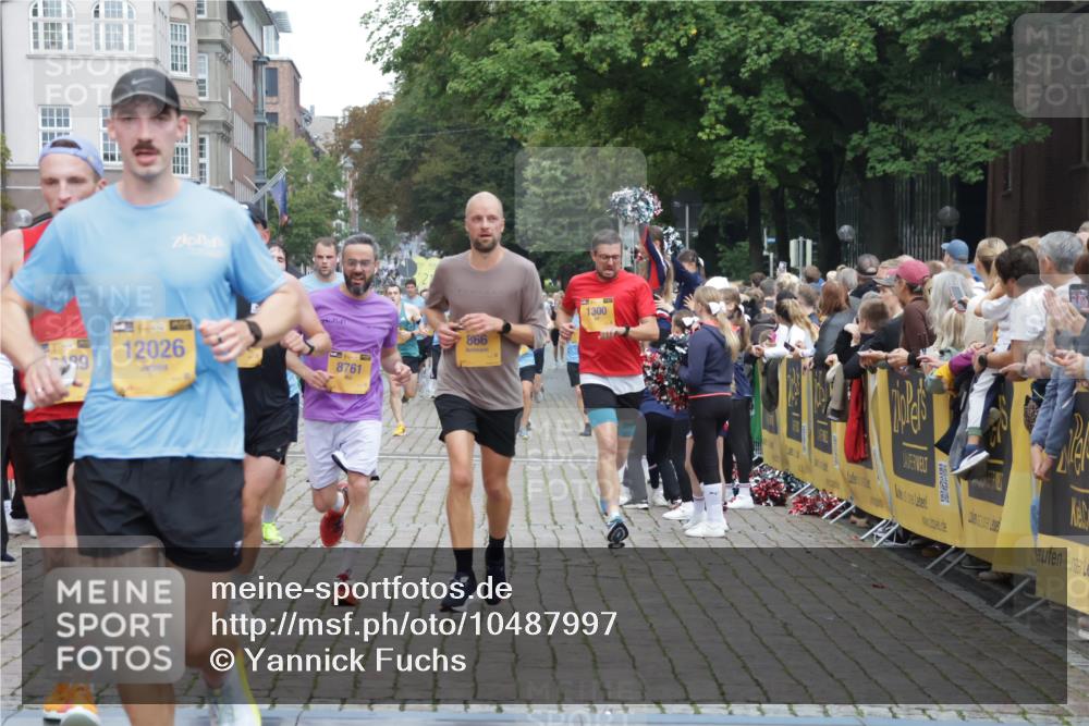 13.09.2026 - Kiel Lauf Yannick Fuchs http://msf.ph/oto/10487997 13.09.2026 10:32:05 Ziel 153, 520, 577, 1239, 1403, 1406, 2389, 2990, 4816, 4903, 5965, 8465, 10087, 10981, 11416, 11722, 11927, 11975, 12024, 12127, 866, 900, 1076, 1196, 1300, 1406, 1626, 1981, 2389, 4234, 4616, 4900, 5071, 5134, 5868, 5870, 5991, 6045, 6220, 6985, 7375, 7476, 7749, 8531, 8645, 8761, 8837, 8958, 9225, 9438, 10489, 10768, 11193, 12024, 12028, 12058, 12361, 524, 2716, 3353, 3570, 3923, 4079, 4349, 6435, 7790, 8376, 8489, 8878, 11451, 11612, 12761, 866, 1196, 1300, 3231, 3727 meine-sportfotos.de