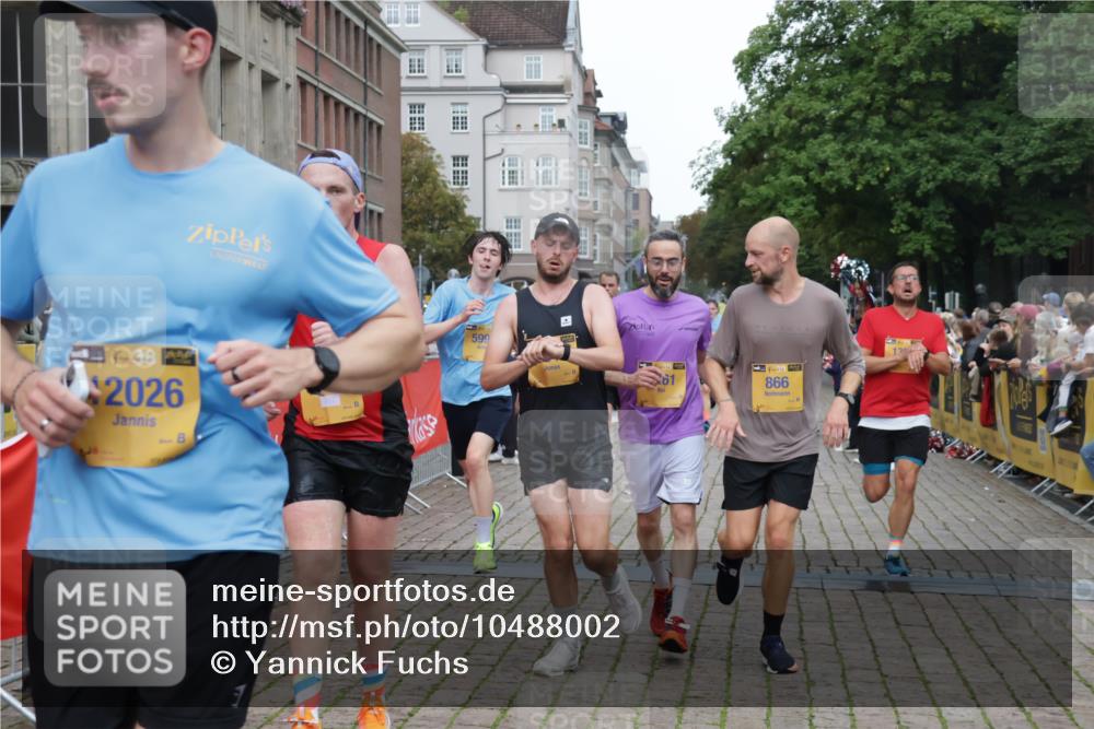 13.09.2026 - Kiel Lauf Yannick Fuchs http://msf.ph/oto/10488002 13.09.2026 10:32:07 Ziel 153, 520, 1239, 1403, 2716, 2990, 4816, 4903, 5965, 8465, 8489, 10087, 10981, 11416, 11722, 11927, 11975, 12127, 577, 866, 900, 1076, 1300, 1403, 1406, 1626, 1981, 2389, 4234, 4616, 4900, 5071, 5134, 5868, 5870, 5991, 6045, 6220, 6985, 7375, 7476, 7749, 8531, 8645, 8761, 8837, 8958, 9225, 9438, 10768, 11193, 12024, 12028, 12058, 12361, 524, 3353, 3570, 3923, 4079, 4349, 6435, 7790, 8376, 8878, 11451, 11612, 12367, 12761, 866, 1196, 1300, 3231, 3727, 4234 meine-sportfotos.de