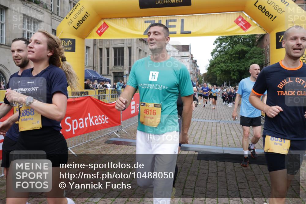 13.09.2026 - Kiel Lauf Yannick Fuchs http://msf.ph/oto/10488050 13.09.2026 10:32:19 Ziel 524, 2716, 3353, 3570, 3923, 4079, 4349, 7790, 8376, 8489, 8878, 10087, 10981, 11416, 11451, 11612, 12761, 153, 520, 577, 1239, 1403, 1406, 1981, 2389, 2990, 4816, 4900, 4903, 5134, 5965, 6985, 7375, 8465, 8837, 8958, 9438, 10087, 10768, 11193, 11416, 11722, 11927, 11975, 12024, 12028, 12058, 12127, 870, 1393, 3170, 4236, 4512, 6435, 8033, 8621, 8683, 9123, 11299, 11319, 12071, 12367, 900, 1076, 1626, 1981, 4616, 5071, 5134, 5868, 5870, 6985, 7375 meine-sportfotos.de