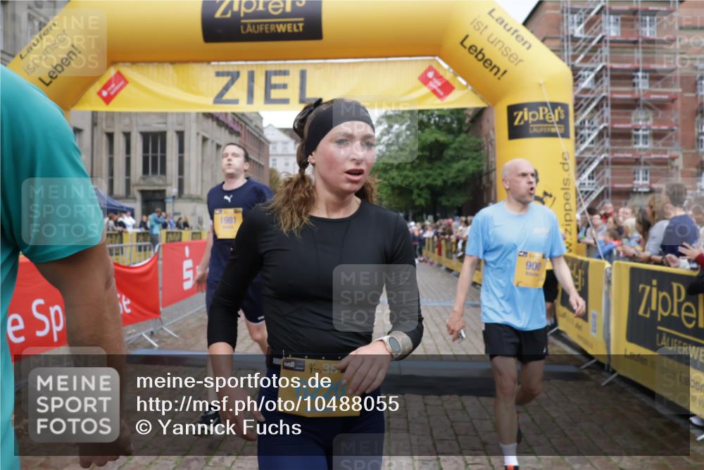13.09.2026 - Kiel Lauf Yannick Fuchs http://msf.ph/oto/10488055 13.09.2026 10:32:20 Ziel 524, 2716, 3353, 3570, 3923, 4079, 4349, 6435, 7790, 8376, 8489, 8878, 10981, 11451, 11612, 12761, 153, 520, 577, 1239, 1403, 1406, 2389, 2990, 4816, 4900, 4903, 5134, 5965, 6985, 7375, 8465, 8837, 8958, 9438, 10087, 10768, 10981, 11193, 11416, 11722, 11927, 11975, 12024, 12028, 12058, 12127, 870, 875, 1393, 3170, 4236, 4512, 8033, 8621, 8683, 9123, 11299, 11319, 12071, 12367, 900, 1076, 1626, 1981, 4616, 5071, 5134, 5868, 5870, 6985, 7375, 10768 meine-sportfotos.de