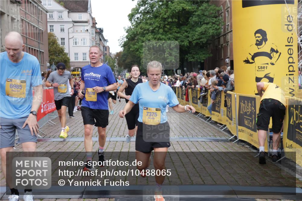 13.09.2026 - Kiel Lauf Yannick Fuchs http://msf.ph/oto/10488065 13.09.2026 10:32:22 Ziel 524, 3353, 3570, 3923, 4079, 4349, 6435, 7790, 8376, 8489, 8878, 11451, 11612, 12367, 12761, 153, 520, 577, 1239, 1403, 1406, 2389, 2716, 2990, 4816, 4900, 4903, 5134, 5965, 8465, 8489, 8837, 8958, 9438, 10087, 10768, 10981, 11193, 11416, 11722, 11927, 11975, 12024, 12028, 12058, 12127, 870, 875, 1393, 1612, 1801, 3170, 4236, 4512, 5721, 8033, 8621, 8683, 9123, 11299, 11319, 12071, 12353, 900, 1626, 1981, 4616, 5134, 5868, 5870, 6985, 7375, 9438, 10768 meine-sportfotos.de