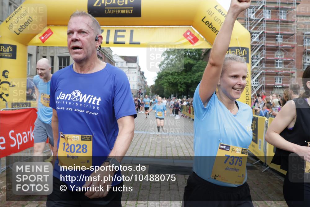 13.09.2026 - Kiel Lauf Yannick Fuchs http://msf.ph/oto/10488075 13.09.2026 10:32:25 Ziel 524, 3170, 3570, 3923, 4079, 4349, 4512, 6435, 7790, 8376, 8878, 11451, 11612, 12071, 12367, 12761, 153, 520, 577, 1239, 1403, 1406, 2389, 2716, 2990, 3353, 4816, 4900, 4903, 5965, 8465, 8489, 8837, 8958, 9438, 10087, 10981, 11193, 11416, 11722, 11927, 11975, 12024, 12058, 12127, 870, 875, 1393, 1612, 1801, 4236, 4393, 4963, 5721, 7471, 7650, 8033, 8621, 8683, 9123, 11299, 11319, 12353, 1981, 5134, 6985, 7375, 8837, 9438, 10768 meine-sportfotos.de