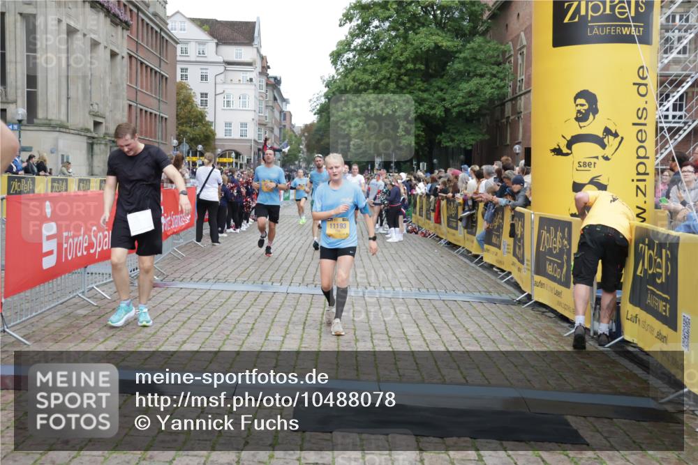 13.09.2026 - Kiel Lauf Yannick Fuchs http://msf.ph/oto/10488078 13.09.2026 10:32:26 Ziel 524, 3170, 3570, 3923, 4079, 4349, 4512, 6435, 7790, 8376, 8878, 11319, 11451, 11612, 12071, 12367, 12761, 153, 520, 577, 1239, 1403, 1406, 2389, 2716, 2990, 3353, 3570, 4816, 4900, 4903, 5965, 8376, 8465, 8489, 8837, 8958, 10087, 10981, 11416, 11722, 11927, 11975, 12024, 12058, 12127, 342, 870, 875, 1393, 1612, 1801, 4236, 4393, 4963, 5721, 7471, 7650, 8033, 8621, 8683, 9123, 11299, 11597, 12353, 12728, 1981, 4900, 5134, 6985, 7375, 8837, 8958, 9438, 10768 meine-sportfotos.de