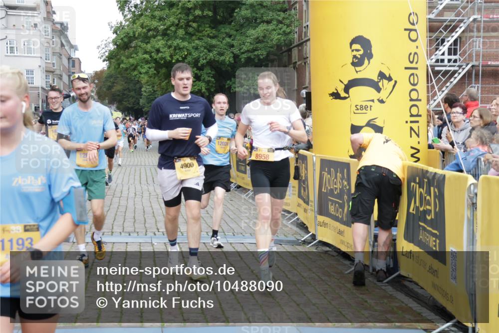 13.09.2026 - Kiel Lauf Yannick Fuchs http://msf.ph/oto/10488090 13.09.2026 10:32:29 Ziel 524, 3170, 3923, 4236, 4349, 4512, 6435, 7790, 8033, 8878, 9123, 11299, 11319, 11451, 11612, 12071, 12367, 153, 520, 577, 1239, 1403, 1406, 2389, 2716, 2990, 3353, 3570, 4079, 4816, 4900, 4903, 5965, 7790, 8376, 8465, 8489, 8958, 10087, 10981, 11416, 11722, 11927, 11975, 12024, 12127, 12761, 342, 870, 875, 1393, 1612, 1801, 4393, 4963, 5721, 6337, 7471, 7650, 8621, 8683, 10338, 11597, 12353, 12728, 577, 1403, 1406, 2389, 4900, 5134, 8837, 8958, 9438, 10768 meine-sportfotos.de