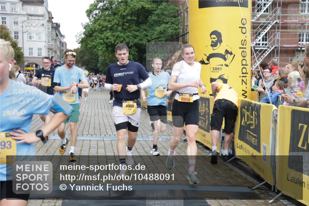 13.09.2026 - Kiel Lauf Yannick Fuchs http://msf.ph/oto/10488091 13.09.2026 10:32:30 Ziel 524, 1393, 3170, 3923, 4236, 4349, 4512, 6435, 8033, 8683, 8878, 9123, 11299, 11319, 11451, 11612, 12071, 12367, 153, 520, 577, 1239, 1403, 1406, 2389, 2716, 2990, 3353, 3570, 4079, 4816, 4903, 5965, 7790, 8376, 8465, 8489, 10087, 10981, 11416, 11722, 11927, 11975, 12024, 12127, 12761, 342, 870, 875, 1612, 1801, 4393, 4963, 5721, 6337, 7471, 7650, 8621, 10338, 11597, 12353, 12728, 577, 1403, 1406, 2389, 4900, 8837, 8958, 9438, 10768 meine-sportfotos.de