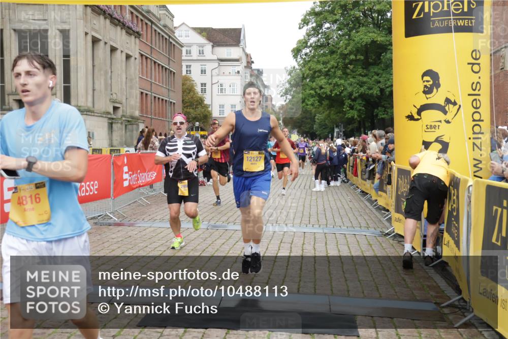 13.09.2026 - Kiel Lauf Yannick Fuchs http://msf.ph/oto/10488113 13.09.2026 10:32:37 Ziel 870, 875, 1393, 1612, 1801, 3170, 4236, 4512, 5721, 8033, 8621, 8683, 9123, 11299, 11319, 12071, 12353, 153, 520, 524, 1239, 2716, 2990, 3353, 3570, 3923, 4079, 4349, 4903, 5965, 6435, 7790, 8376, 8465, 8489, 8878, 10087, 10981, 11416, 11451, 11612, 11722, 11927, 11975, 12127, 12367, 12761, 32, 342, 1467, 3327, 4393, 4963, 6337, 7471, 7650, 9222, 9879, 10338, 11597, 12728, 520, 577, 1403, 1406, 2389, 2990, 4816, 11722, 11927, 12127 meine-sportfotos.de