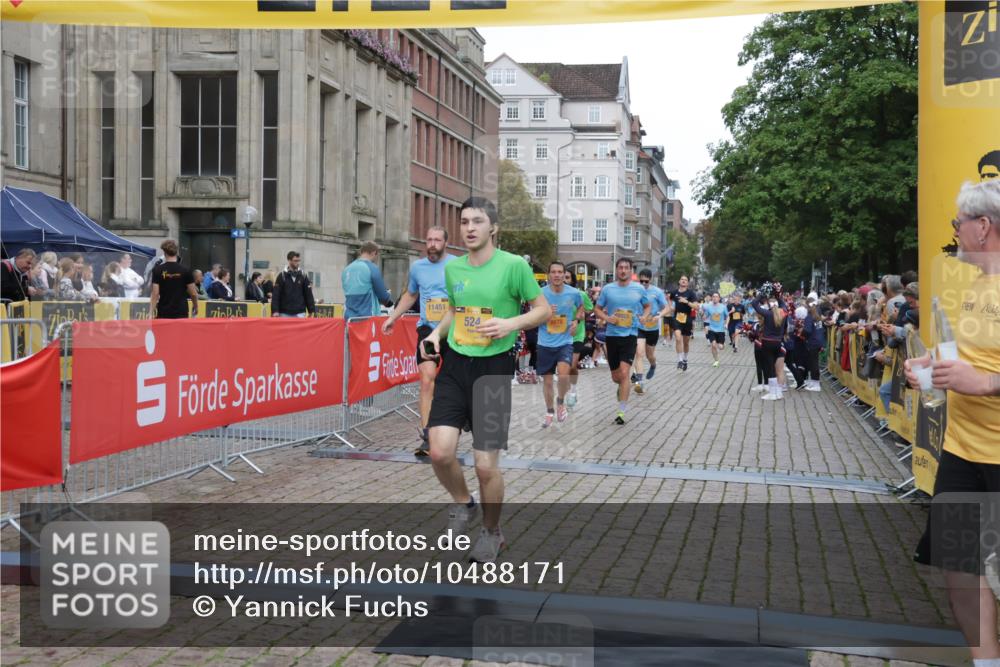 13.09.2026 - Kiel Lauf Yannick Fuchs http://msf.ph/oto/10488171 13.09.2026 10:32:56 Ziel 32, 342, 1467, 3327, 6337, 9222, 9879, 10338, 11597, 12728, 342, 524, 870, 875, 1393, 1612, 1801, 3170, 3923, 4236, 4349, 4393, 4512, 4963, 5721, 6435, 7471, 7650, 8033, 8621, 8683, 8878, 9123, 11299, 11319, 11451, 11597, 11612, 12071, 12353, 12367, 12728, 1327, 1525, 2824, 3997, 5907, 6988, 7030, 7709, 8280, 10181, 10448, 10552, 10773, 11754, 12277, 12339, 524, 3353, 3570, 3923, 4079, 4349, 7790, 8376, 8878, 11451, 11612, 12761 meine-sportfotos.de