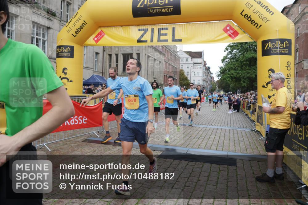 13.09.2026 - Kiel Lauf Yannick Fuchs http://msf.ph/oto/10488182 13.09.2026 10:32:59 Ziel 32, 1467, 3327, 9222, 9879, 342, 870, 875, 1393, 1612, 1801, 3170, 4236, 4349, 4393, 4512, 4963, 5721, 6337, 6435, 7471, 7650, 8033, 8621, 8683, 9123, 10338, 11299, 11319, 11597, 12071, 12353, 12367, 12728, 864, 1327, 1525, 2824, 3991, 3997, 4929, 5197, 5274, 5907, 6537, 6988, 7030, 7709, 8280, 9411, 9891, 9975, 10181, 10448, 10552, 10773, 11754, 12277, 12339, 524, 3923, 4079, 4349, 6435, 7790, 8878, 11451, 11612, 12367, 12761 meine-sportfotos.de