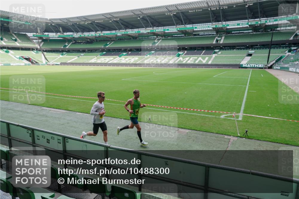 13.09.2026 - 21. swb-Marathon Bremen Michael Burmester http://msf.ph/oto/10488300 13.09.2026 10:20:58 Laufen im Stadion 10244, 10261, 10262, 10818, 10961, 10994, 11067, 11068, 11142, 11176, 11197, 11418, 11512, 11964, 12289, 12324, 12358, 12413, 12456, 12513, 12520, 12540, 13505, 13514, 13540, 13548, 13558, 13560, 13568, 13575, 13583, 13588, 13590, 13601, 13605, 13606, 13608, 13610, 13619, 13633, 13637, 10597, 12272, 12457, 12458, 13501, 13504, 13510, 13515, 13517, 13522, 13542, 13543, 13547, 13554, 13561, 13567, 13579, 13623, 13635 meine-sportfotos.de