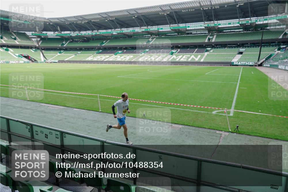 13.09.2026 - 21. swb-Marathon Bremen Michael Burmester http://msf.ph/oto/10488354 13.09.2026 10:23:53 Laufen im Stadion 10235, 10328, 10341, 10441, 10520, 10575, 10592, 10618, 10782, 10972, 11042, 11127, 11143, 11198, 11201, 11227, 11373, 11426, 11628, 11630, 11632, 11713, 11721, 11779, 11826, 11895, 11903, 12053, 12144, 12209, 12246, 12339, 12370, 12395, 12404, 12442, 12468, 12469, 12477, 12525, 13513, 13519, 13520, 13556, 13563, 13566, 13580, 13584, 13585, 13586, 13616, 13641, 10366, 13530, 13541 meine-sportfotos.de
