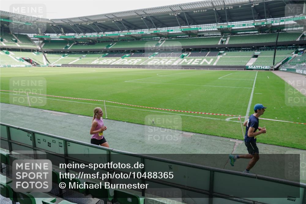 13.09.2026 - 21. swb-Marathon Bremen Michael Burmester http://msf.ph/oto/10488365 13.09.2026 10:24:25 Laufen im Stadion 10235, 10328, 10336, 10337, 10341, 10358, 10456, 10520, 10575, 10592, 10593, 10618, 10632, 10775, 10782, 10816, 10972, 11042, 11127, 11143, 11198, 11201, 11265, 11373, 11375, 11426, 11442, 11468, 11527, 11607, 11615, 11628, 11630, 11632, 11704, 11713, 11721, 11758, 11779, 11826, 11895, 11903, 11948, 12053, 12144, 12246, 12281, 12339, 12404, 12406, 12426, 12442, 12468, 12469, 12477, 12525, 13509, 13520, 13556, 13563, 13566, 13580, 13585, 13586 meine-sportfotos.de