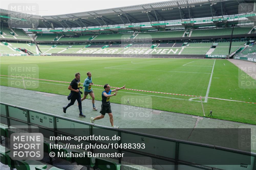 13.09.2026 - 21. swb-Marathon Bremen Michael Burmester http://msf.ph/oto/10488393 13.09.2026 10:25:54 Laufen im Stadion 10143, 10210, 10214, 10228, 10312, 10318, 10328, 10336, 10337, 10342, 10346, 10352, 10358, 10398, 10436, 10445, 10447, 10454, 10456, 10536, 10593, 10632, 10735, 10742, 10775, 10806, 10807, 10816, 10861, 10866, 10987, 10988, 11015, 11019, 11020, 11088, 11108, 11130, 11135, 11155, 11187, 11199, 11209, 11232, 11265, 11312, 11375, 11442, 11447, 11468, 11527, 11607, 11615, 11630, 11632, 11704, 11758, 11826, 11948, 12281, 12406, 12426, 12525, 13509, 13585 meine-sportfotos.de