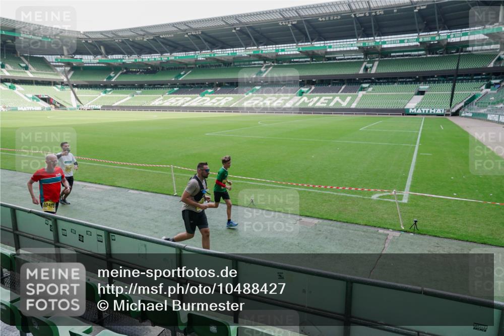 13.09.2026 - 21. swb-Marathon Bremen Michael Burmester http://msf.ph/oto/10488427 13.09.2026 10:26:54 Laufen im Stadion 10096, 10142, 10172, 10210, 10214, 10228, 10231, 10269, 10289, 10310, 10318, 10319, 10342, 10346, 10352, 10398, 10436, 10445, 10447, 10454, 10464, 10489, 10504, 10514, 10536, 10541, 10566, 10583, 10628, 10638, 10735, 10742, 10744, 10806, 10807, 10860, 10866, 10873, 10897, 10898, 10956, 10987, 10992, 11015, 11019, 11020, 11060, 11063, 11088, 11110, 11111, 11130, 11135, 11148, 11155, 11187, 11193, 11196, 11199, 11209, 11232, 11312, 11447 meine-sportfotos.de