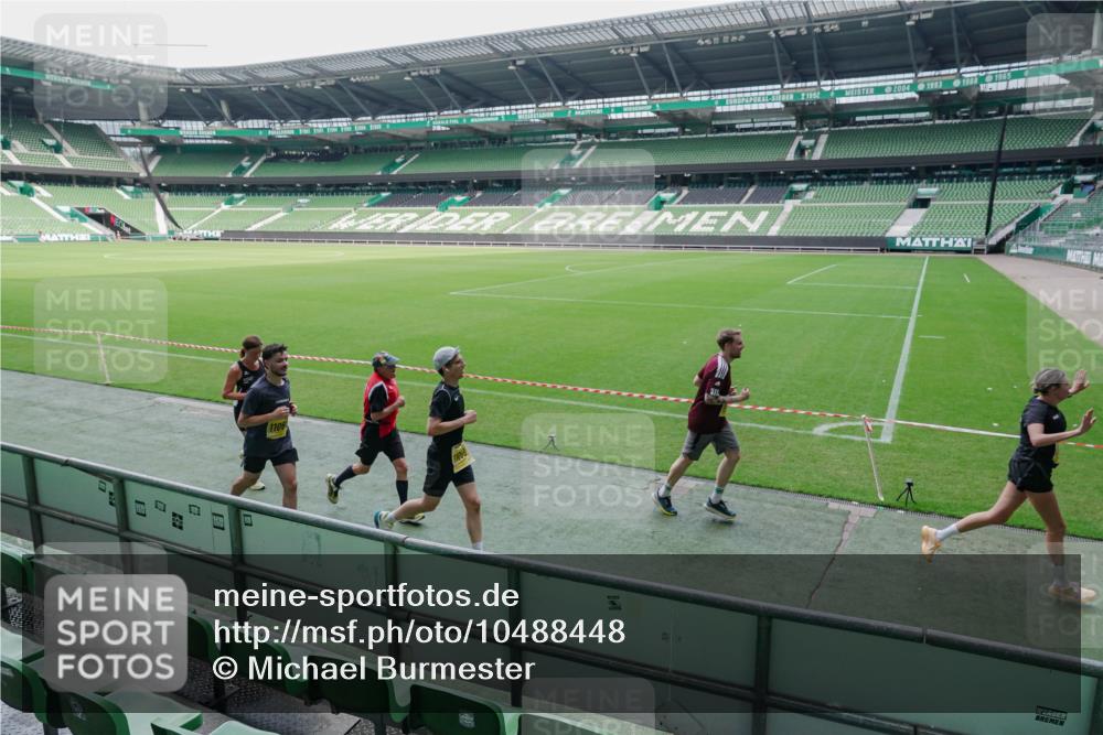 13.09.2026 - 21. swb-Marathon Bremen Michael Burmester http://msf.ph/oto/10488448 13.09.2026 10:27:21 Laufen im Stadion 10096, 10142, 10172, 10189, 10210, 10214, 10223, 10228, 10231, 10269, 10289, 10293, 10310, 10318, 10319, 10329, 10352, 10393, 10398, 10436, 10445, 10447, 10454, 10464, 10489, 10504, 10508, 10514, 10536, 10541, 10566, 10583, 10594, 10628, 10638, 10735, 10744, 10806, 10807, 10846, 10860, 10866, 10873, 10897, 10898, 10917, 10956, 10987, 10992, 11015, 11060, 11063, 11076, 11110, 11111, 11130, 11135, 11148, 11155, 11187, 11193, 11196, 11199, 11209, 11232 meine-sportfotos.de