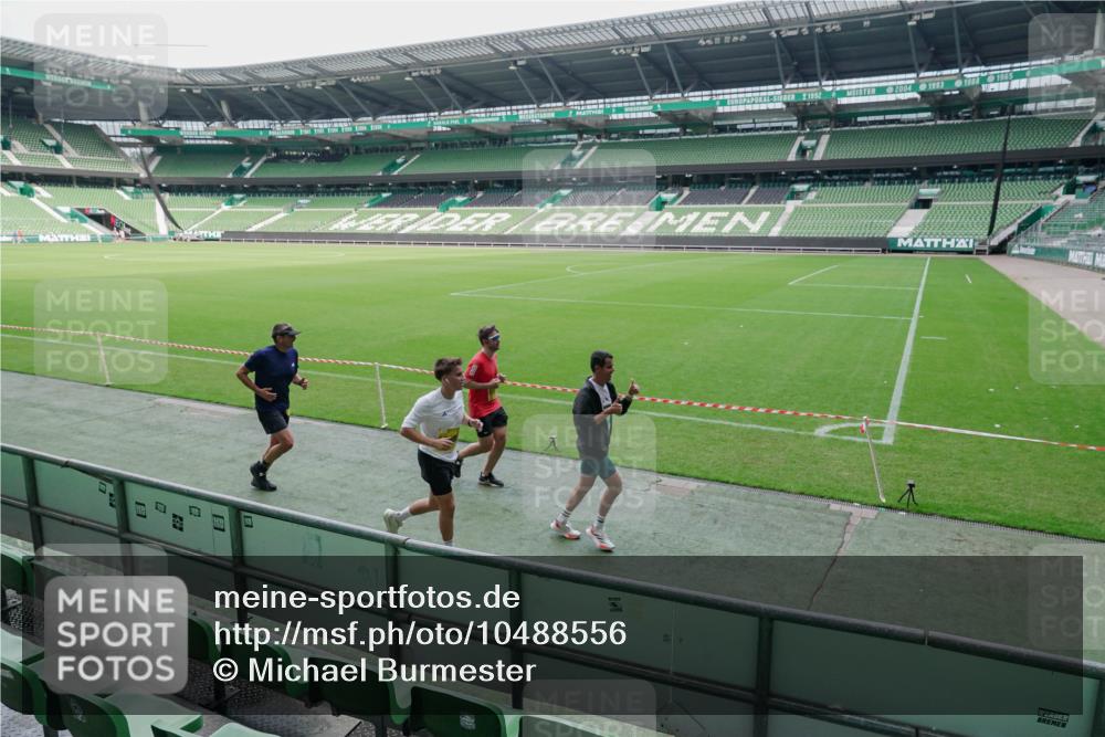 13.09.2026 - 21. swb-Marathon Bremen Michael Burmester http://msf.ph/oto/10488556 13.09.2026 10:29:53 Laufen im Stadion 10162, 10170, 10183, 10193, 10200, 10218, 10233, 10253, 10267, 10304, 10316, 10334, 10339, 10348, 10359, 10381, 10392, 10421, 10426, 10452, 10467, 10515, 10525, 10537, 10538, 10544, 10585, 10588, 10641, 10652, 10709, 10714, 10734, 10739, 10761, 10763, 10764, 10765, 10780, 10808, 10825, 10827, 10835, 10837, 10840, 10862, 10863, 10876, 10884, 10887, 10906, 10910, 10923, 10966, 10984, 10993, 11002, 11005, 11007, 11018, 11035, 11038, 11058, 11109, 11128 meine-sportfotos.de