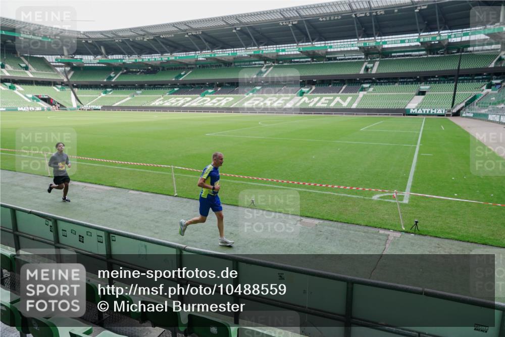 13.09.2026 - 21. swb-Marathon Bremen Michael Burmester http://msf.ph/oto/10488559 13.09.2026 10:29:56 Laufen im Stadion 10162, 10170, 10174, 10183, 10193, 10200, 10218, 10233, 10253, 10267, 10281, 10304, 10316, 10334, 10339, 10348, 10359, 10381, 10392, 10421, 10426, 10452, 10467, 10515, 10525, 10537, 10538, 10585, 10588, 10641, 10652, 10714, 10734, 10739, 10761, 10763, 10764, 10765, 10780, 10808, 10825, 10827, 10835, 10837, 10840, 10862, 10863, 10876, 10884, 10886, 10887, 10906, 10910, 10923, 10966, 10984, 10993, 11002, 11005, 11007, 11018, 11035, 11038, 11109, 11128, 11206 meine-sportfotos.de