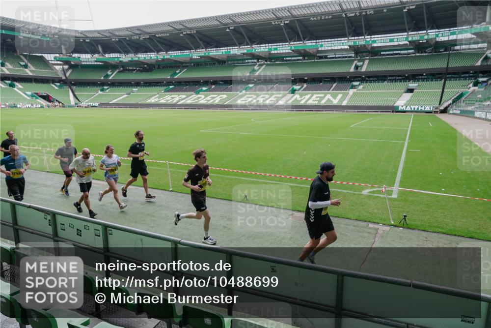 13.09.2026 - 21. swb-Marathon Bremen Michael Burmester http://msf.ph/oto/10488699 13.09.2026 10:32:51 Laufen im Stadion 10067, 10078, 10146, 10166, 10184, 10203, 10211, 10222, 10226, 10236, 10243, 10246, 10249, 10255, 10256, 10300, 10322, 10365, 10372, 10374, 10379, 10383, 10394, 10408, 10410, 10423, 10443, 10486, 10494, 10503, 10517, 10518, 10529, 10530, 10540, 10543, 10550, 10555, 10565, 10578, 10589, 10608, 10610, 10626, 10631, 10646, 10670, 10673, 10675, 10687, 10690, 10703, 10704, 10707, 10708, 10721, 10725, 10728, 10745, 10749, 10750, 10771, 10788, 10794, 10809 meine-sportfotos.de