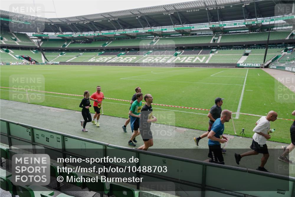 13.09.2026 - 21. swb-Marathon Bremen Michael Burmester http://msf.ph/oto/10488703 13.09.2026 10:32:54 Laufen im Stadion 10067, 10078, 10166, 10184, 10203, 10211, 10226, 10236, 10243, 10246, 10249, 10255, 10256, 10300, 10322, 10365, 10372, 10374, 10379, 10383, 10394, 10408, 10410, 10423, 10428, 10443, 10486, 10494, 10503, 10517, 10518, 10529, 10530, 10540, 10543, 10550, 10555, 10565, 10578, 10589, 10608, 10610, 10631, 10646, 10670, 10673, 10675, 10687, 10690, 10703, 10704, 10707, 10721, 10725, 10728, 10745, 10749, 10750, 10771, 10788, 10794, 10809 meine-sportfotos.de