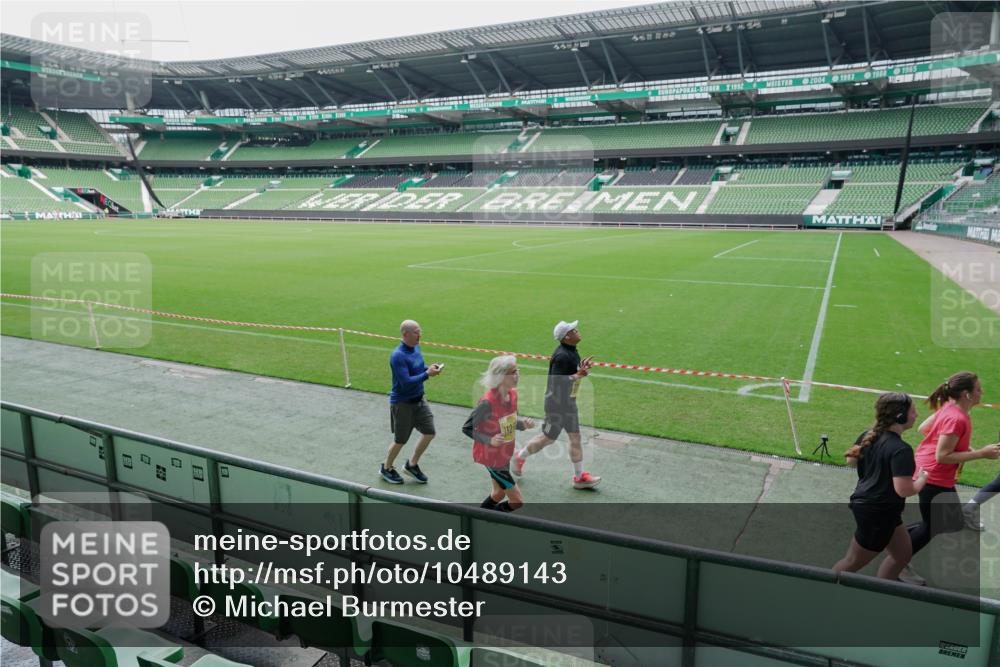 13.09.2026 - 21. swb-Marathon Bremen Michael Burmester http://msf.ph/oto/10489143 13.09.2026 10:41:16 Laufen im Stadion 10155, 10156, 10163, 10169, 10213, 10234, 10247, 10299, 10313, 10321, 10354, 10386, 10399, 10406, 10414, 10417, 10419, 10422, 10424, 10435, 10455, 10461, 10462, 10483, 10519, 10527, 10545, 10546, 10547, 10570, 10582, 10586, 10599, 10611, 10644, 10653, 10694, 10696, 10705, 10706, 10719, 10722, 10737, 10751, 10766, 10768, 10776, 10804, 10859, 10889, 10909, 10963, 10977, 11043, 11239 meine-sportfotos.de