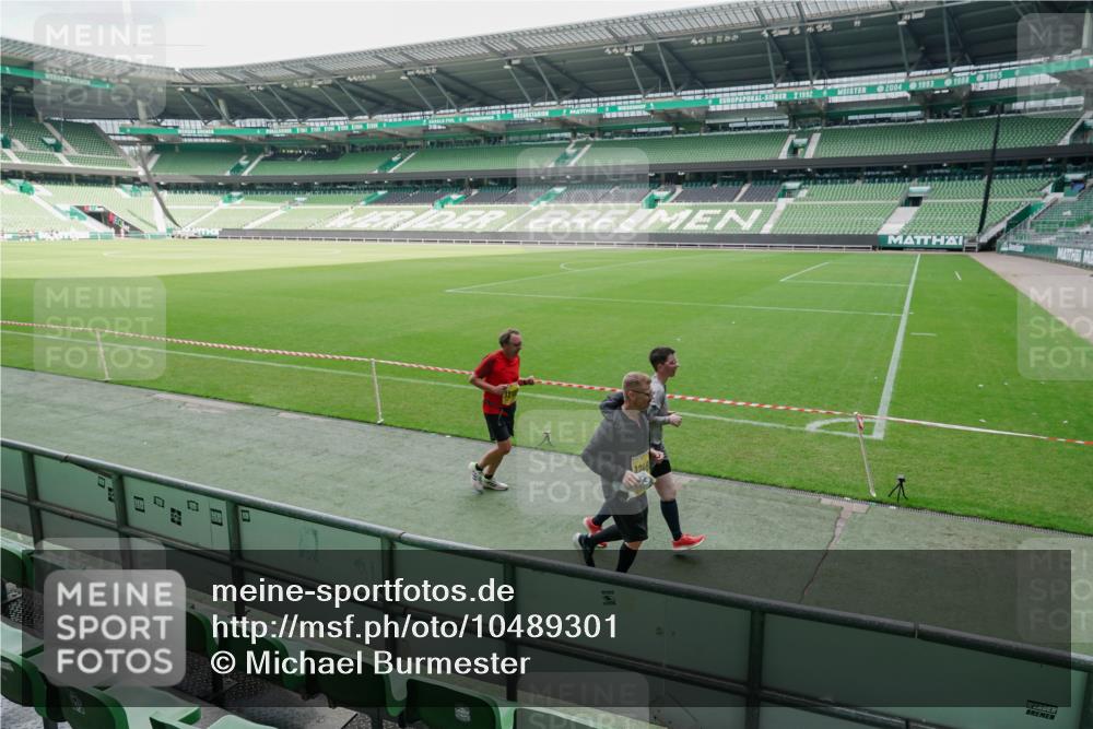13.09.2026 - 21. swb-Marathon Bremen Michael Burmester http://msf.ph/oto/10489301 13.09.2026 10:44:39 Laufen im Stadion 10004, 10005, 10137, 10176, 10191, 10192, 10194, 10271, 10295, 10325, 10335, 10344, 10402, 10430, 10459, 10513, 10524, 10568, 10600, 10605, 10606, 10629, 10679, 10713, 10756, 10779, 10882, 10899, 10900, 10979, 10997, 10999, 11081, 11200, 11217, 11233, 11264, 11307, 11333, 11337, 11355, 11385, 11408, 11448, 11456, 11461, 11482, 11495, 11535, 11629, 11808, 11932, 11943, 12057, 12089, 12151, 12224, 12226, 12311, 12321, 12539, 10163 meine-sportfotos.de