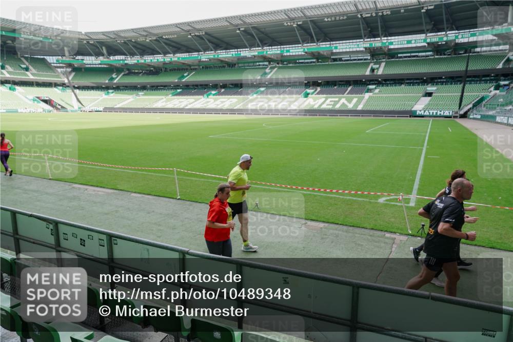 13.09.2026 - 21. swb-Marathon Bremen Michael Burmester http://msf.ph/oto/10489348 13.09.2026 10:45:59 Laufen im Stadion 10137, 10161, 10194, 10202, 10242, 10344, 10430, 10472, 10524, 10535, 10568, 10600, 10651, 10679, 10713, 10895, 10970, 10979, 11050, 11081, 11181, 11200, 11244, 11296, 11309, 11367, 11457, 11495, 11529, 11530, 11546, 11574, 11675, 11709, 11760, 11808, 11821, 11932, 12057, 12089, 12151, 12153, 12177, 12178, 12211, 12224, 12226, 12285, 12311, 12316, 12317, 12321, 12374, 12422, 12462, 12539, 10002, 10148, 10303, 10330, 10361 meine-sportfotos.de