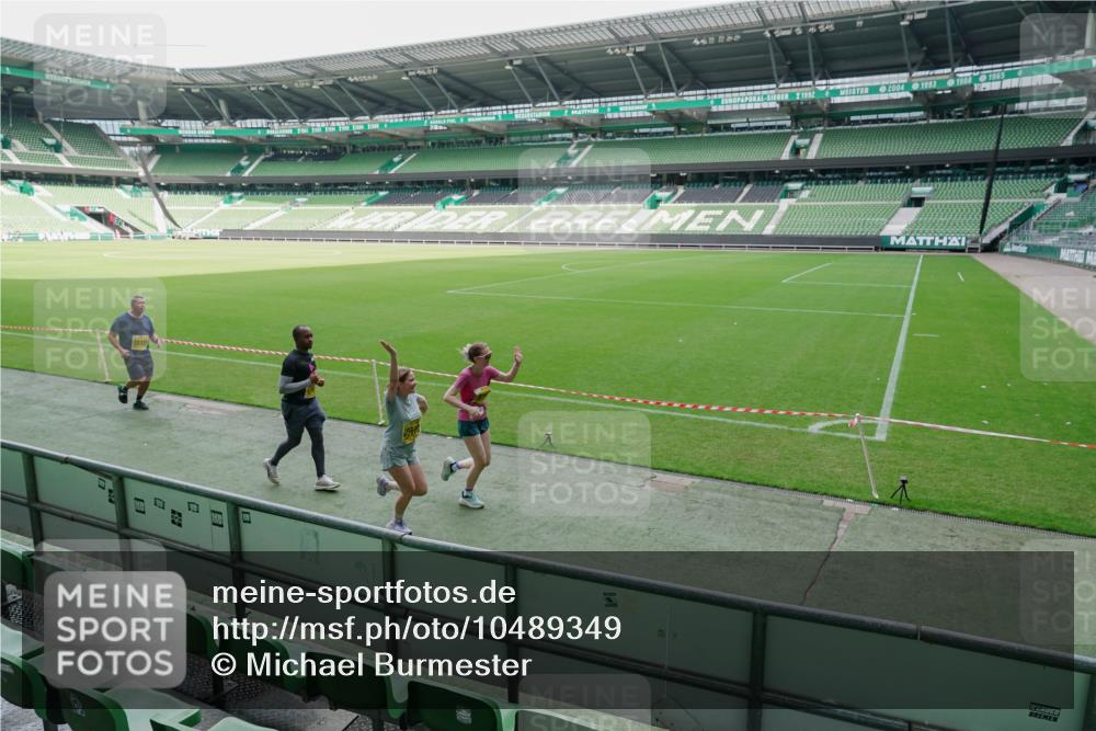 13.09.2026 - 21. swb-Marathon Bremen Michael Burmester http://msf.ph/oto/10489349 13.09.2026 10:46:04 Laufen im Stadion 10137, 10161, 10194, 10202, 10242, 10344, 10430, 10472, 10524, 10535, 10568, 10600, 10651, 10679, 10713, 10895, 10970, 10979, 11050, 11081, 11181, 11200, 11244, 11296, 11309, 11367, 11457, 11495, 11529, 11530, 11546, 11573, 11574, 11579, 11675, 11709, 11760, 11808, 11821, 11932, 12057, 12089, 12151, 12153, 12177, 12178, 12211, 12224, 12226, 12285, 12316, 12317, 12321, 12374, 12422, 12462, 12539, 10002, 10004, 10005, 10148, 10271, 10303, 10330, 10361 meine-sportfotos.de
