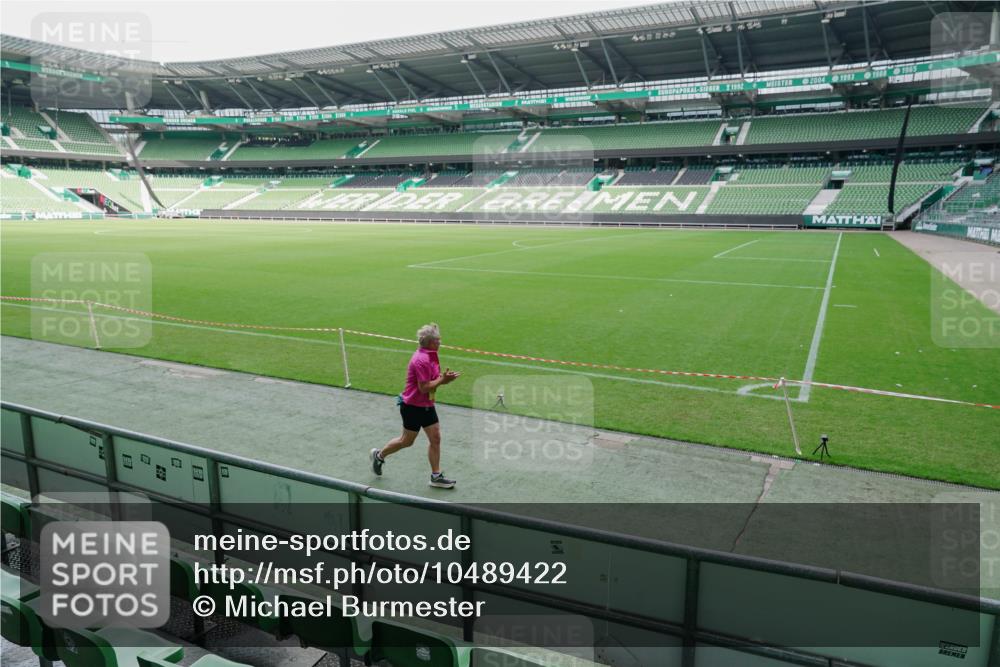 13.09.2026 - 21. swb-Marathon Bremen Michael Burmester http://msf.ph/oto/10489422 13.09.2026 10:49:28 Laufen im Stadion 10292, 10407, 10413, 10440, 10667, 10710, 10732, 10754, 10789, 10925, 11031, 11254, 11423, 11541, 11698, 11712, 11780, 11851, 11942, 11980, 12083, 12440, 12471, 12472, 12542, 12561, 10137, 10161, 10194, 10202, 10242, 10344, 10430, 10472, 10524, 10535, 10568, 10600, 10651, 10895, 10970, 10979, 11050, 11081, 11181, 11200, 11244, 11296, 11309, 11367, 11457, 11495, 11529, 11530, 11546, 11573, 11574, 11579, 11675, 11709, 11760, 11821, 12089, 12153, 12177, 12178 meine-sportfotos.de