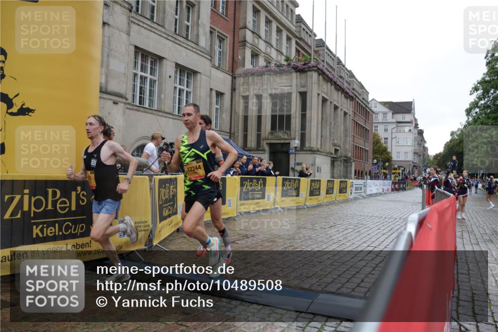 13.09.2026 - Kiel Lauf Yannick Fuchs http://msf.ph/oto/10489508 13.09.2026 11:23:59 Laufen 12244 meine-sportfotos.de