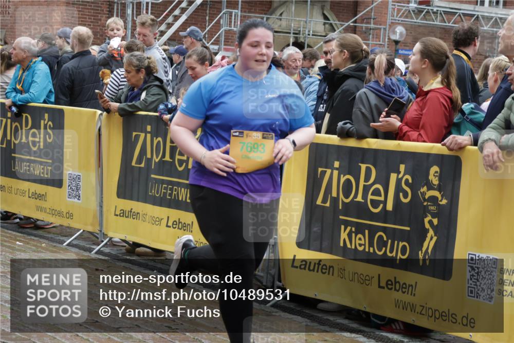 13.09.2026 - Kiel Lauf Yannick Fuchs http://msf.ph/oto/10489531 13.09.2026 11:24:48 Laufen 4, 394, 7693, 1982 meine-sportfotos.de
