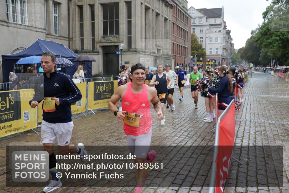 13.09.2026 - Kiel Lauf Yannick Fuchs http://msf.ph/oto/10489561 13.09.2026 11:41:27 Laufen 35, 8007, 38, 5771 meine-sportfotos.de