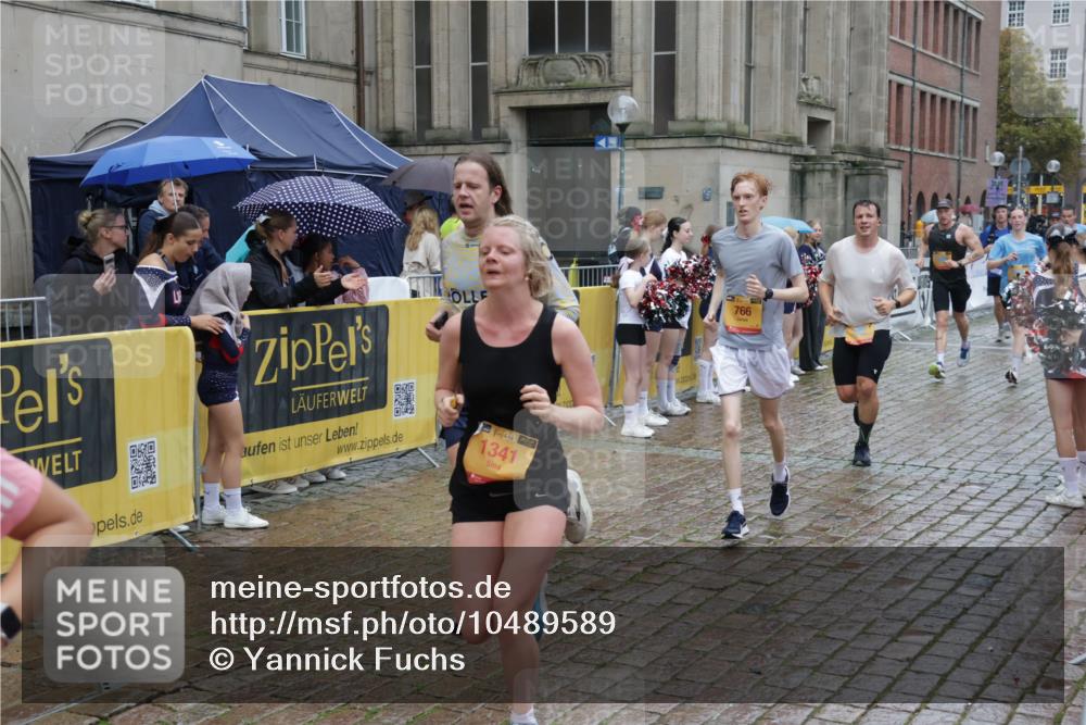 13.09.2026 - Kiel Lauf Yannick Fuchs http://msf.ph/oto/10489589 13.09.2026 11:41:43 Laufen 11, 394, 1341, 2006, 766 meine-sportfotos.de