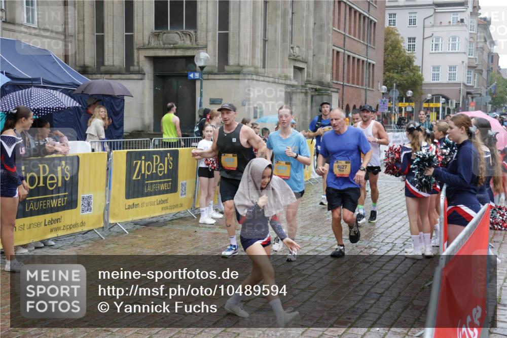 13.09.2026 - Kiel Lauf Yannick Fuchs http://msf.ph/oto/10489594 13.09.2026 11:41:45 Laufen 4627 meine-sportfotos.de