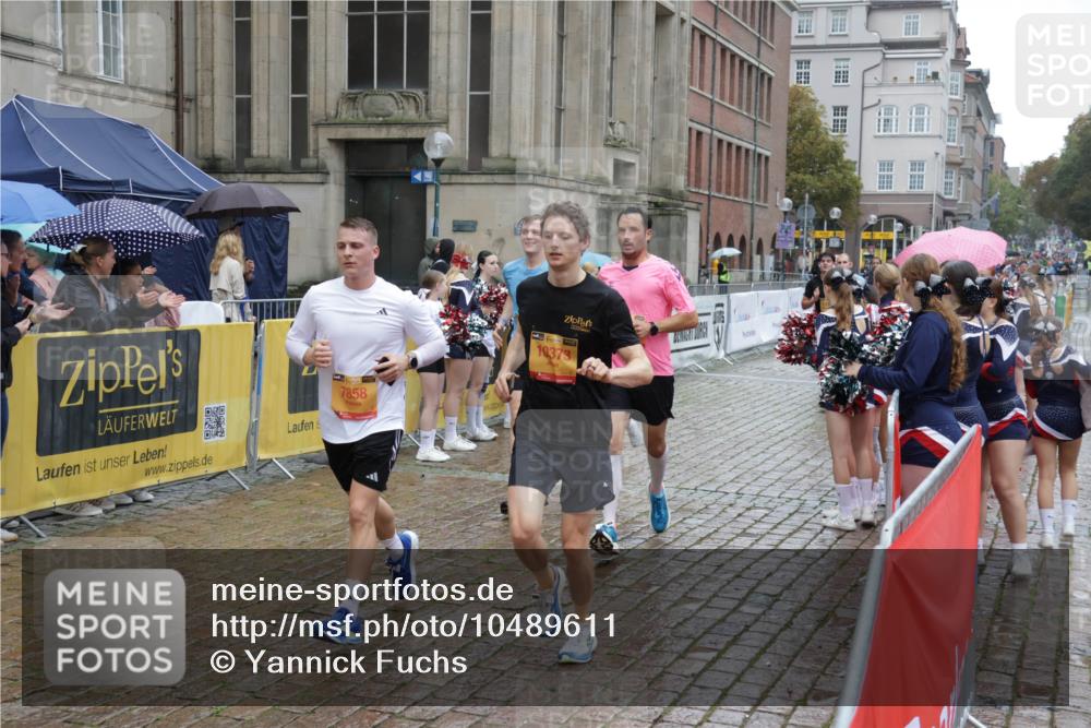 13.09.2026 - Kiel Lauf Yannick Fuchs http://msf.ph/oto/10489611 13.09.2026 11:41:56 Laufen 7858, 10373 meine-sportfotos.de