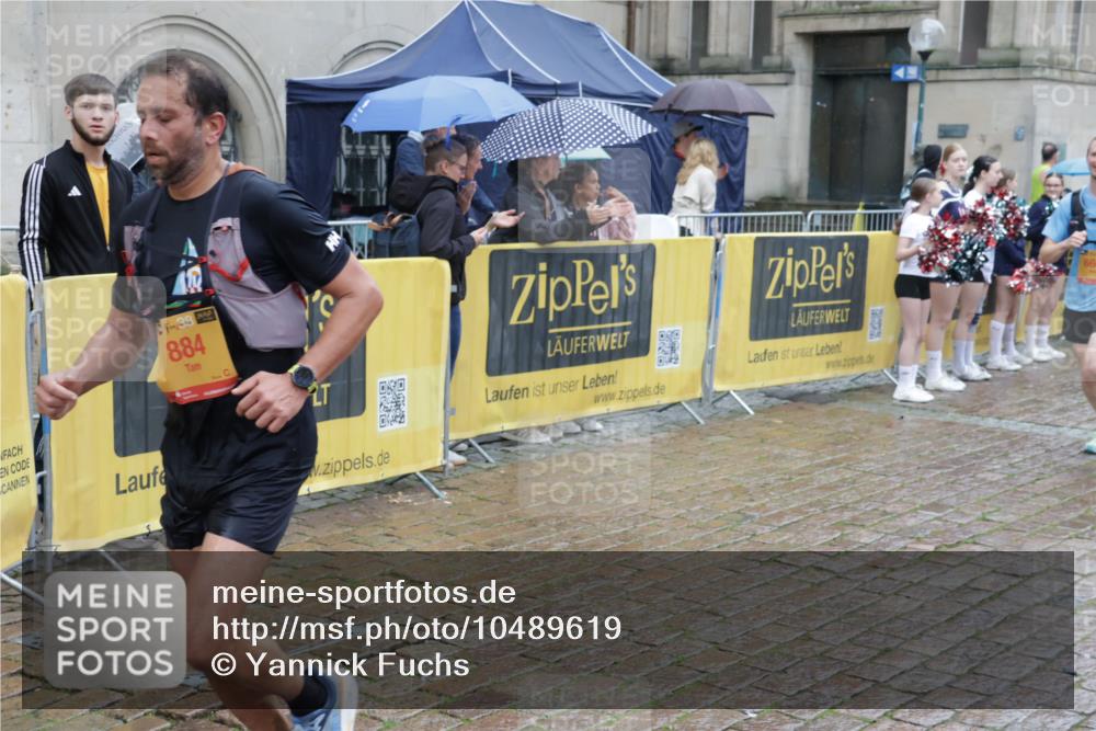13.09.2026 - Kiel Lauf Yannick Fuchs http://msf.ph/oto/10489619 13.09.2026 11:42:03 Laufen 39, 884, 66 meine-sportfotos.de