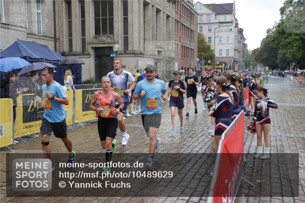 13.09.2026 - Kiel Lauf Yannick Fuchs http://msf.ph/oto/10489629 13.09.2026 11:42:11 Laufen 254, 6427 meine-sportfotos.de