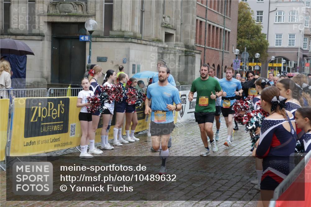 13.09.2026 - Kiel Lauf Yannick Fuchs http://msf.ph/oto/10489632 13.09.2026 11:42:21 Laufen 3721, 20, 09 meine-sportfotos.de