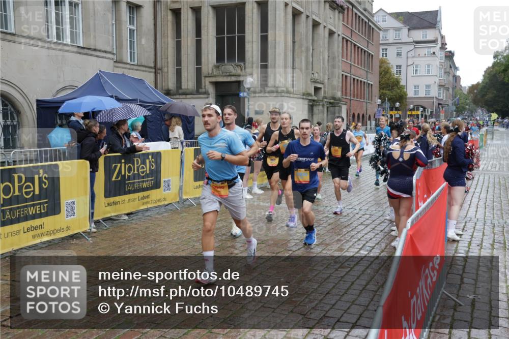 13.09.2026 - Kiel Lauf Yannick Fuchs http://msf.ph/oto/10489745 13.09.2026 11:43:15 Laufen 10, 040 meine-sportfotos.de