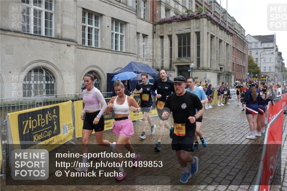 13.09.2026 - Kiel Lauf Yannick Fuchs http://msf.ph/oto/10489853 13.09.2026 11:44:11 Laufen 4727, 6324, 8401 meine-sportfotos.de