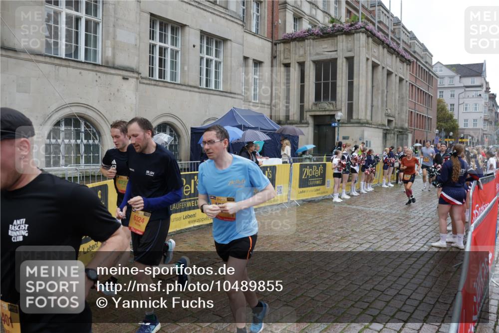 13.09.2026 - Kiel Lauf Yannick Fuchs http://msf.ph/oto/10489855 13.09.2026 11:44:12 Laufen 401, 4727, 6324, 39 meine-sportfotos.de