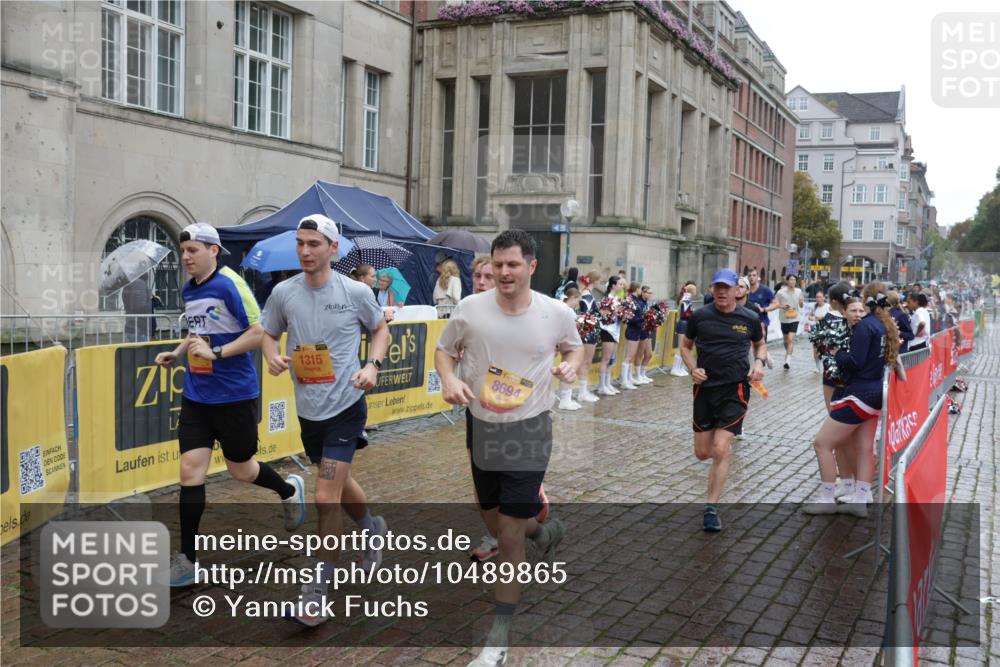 13.09.2026 - Kiel Lauf Yannick Fuchs http://msf.ph/oto/10489865 13.09.2026 11:44:18 Laufen 1315, 1, 302, 8694 meine-sportfotos.de