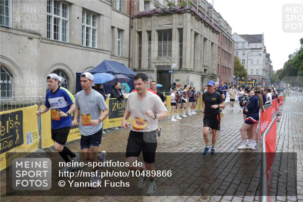 13.09.2026 - Kiel Lauf Yannick Fuchs http://msf.ph/oto/10489866 13.09.2026 11:44:18 Laufen 9931, 1315, 73, 8694 meine-sportfotos.de