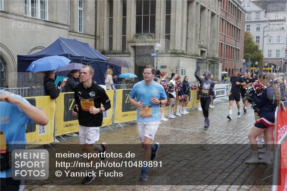 13.09.2026 - Kiel Lauf Yannick Fuchs http://msf.ph/oto/10489891 13.09.2026 11:44:28 Laufen 11703, 7508 meine-sportfotos.de
